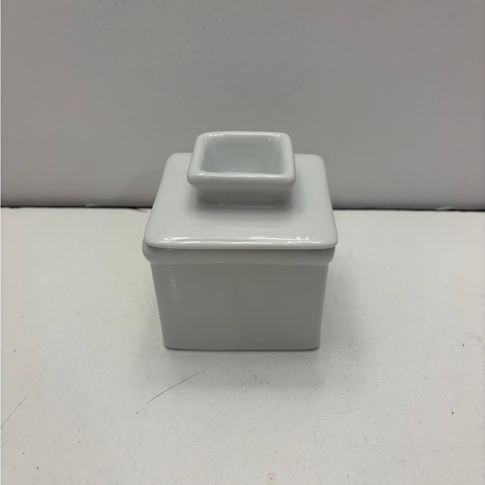White Ceramic Square Container - Picture 2 of 7